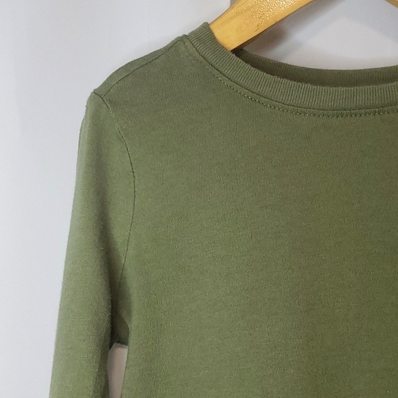 FREE ADD-ON‼️ Old Navy Green Kids Long Sleeve Shirt - Size 3T (small spot) - Picture 2 of 12